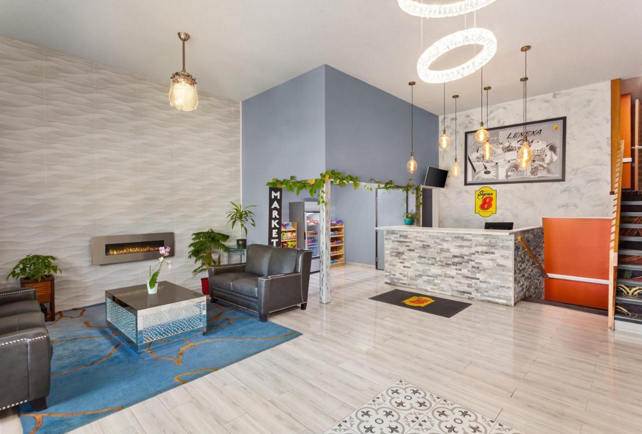 Super 8 By Wyndham Lenexa Overland Park Area/Mall Area Extérieur photo